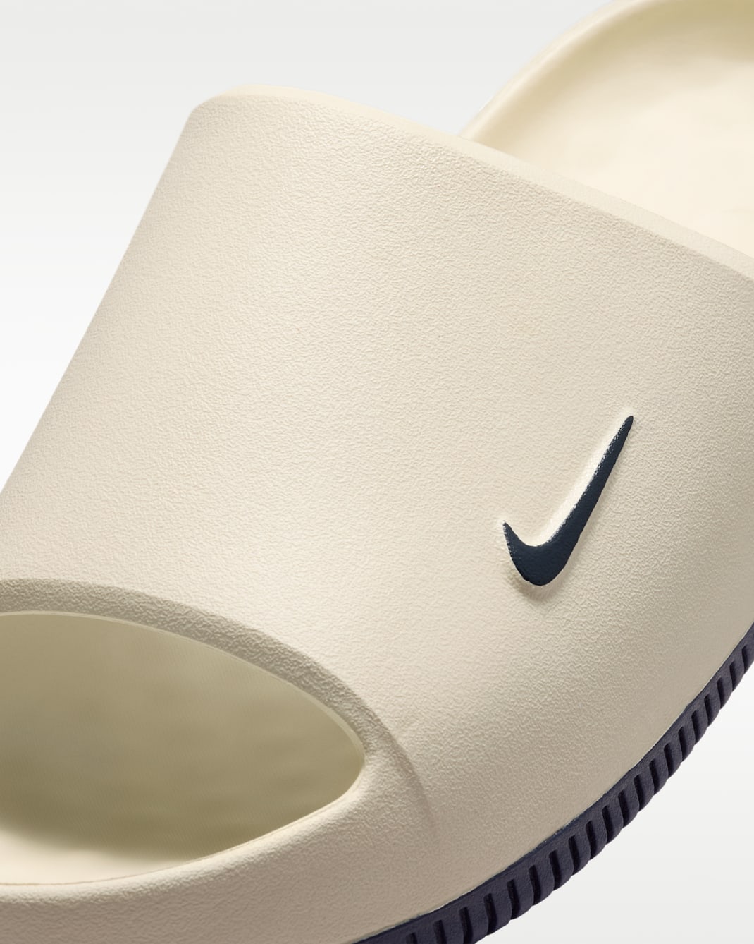 Nike Calm (New England Patriots) Men's NFL Slides