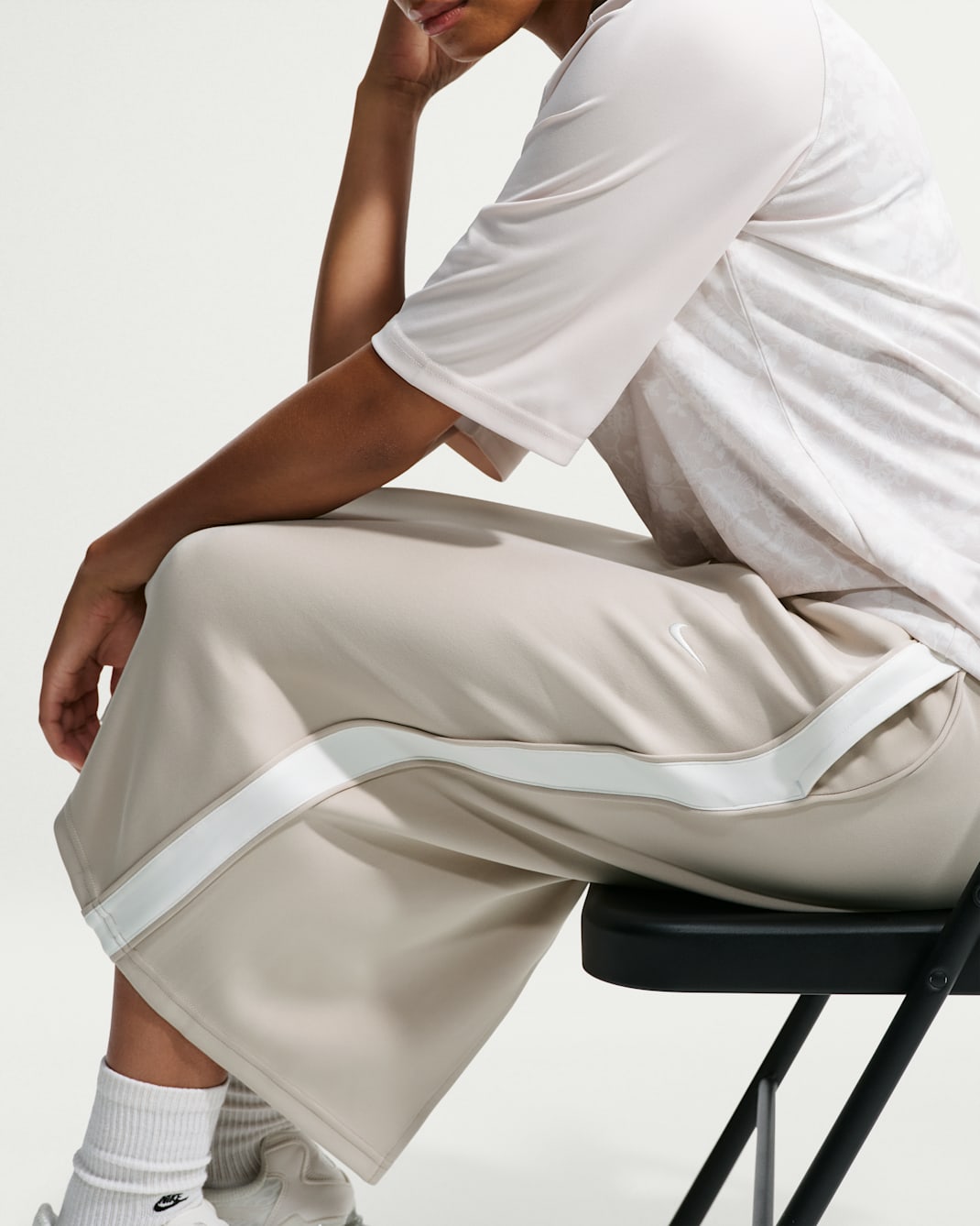 Nike Sportswear Women's Loose Midi Track Skirt