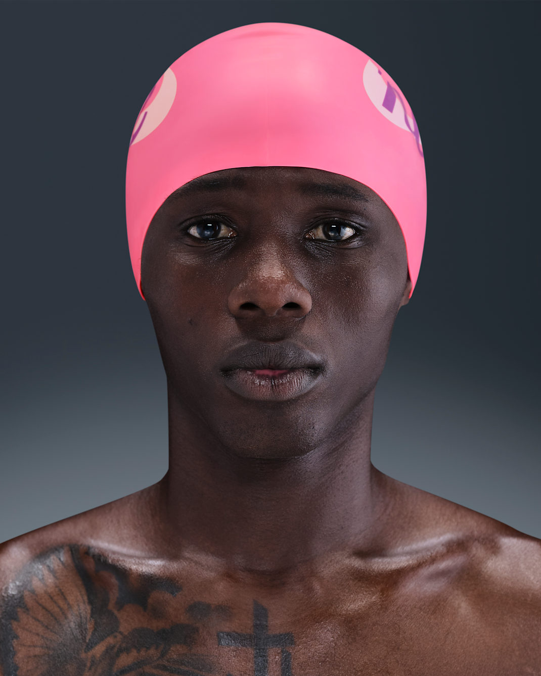 Gorra de silicona Nike Swim - Rosa resplandor/Violeta brillante/Blanco/Blanco