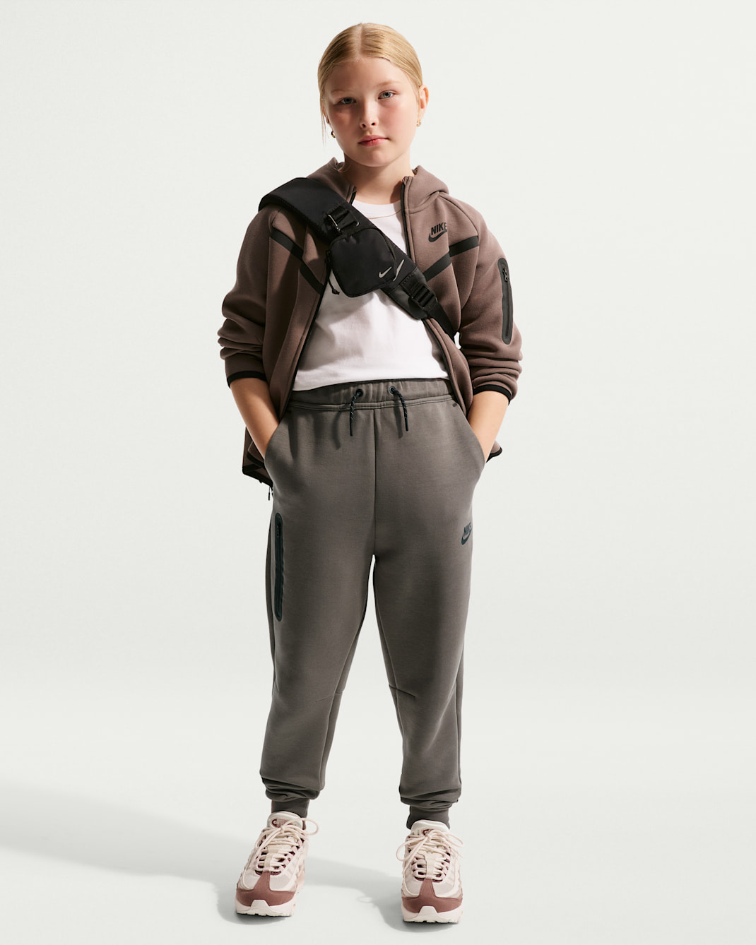 Nike Sportswear Tech Fleece Girls' Joggers - Cave Stone/Black/Black