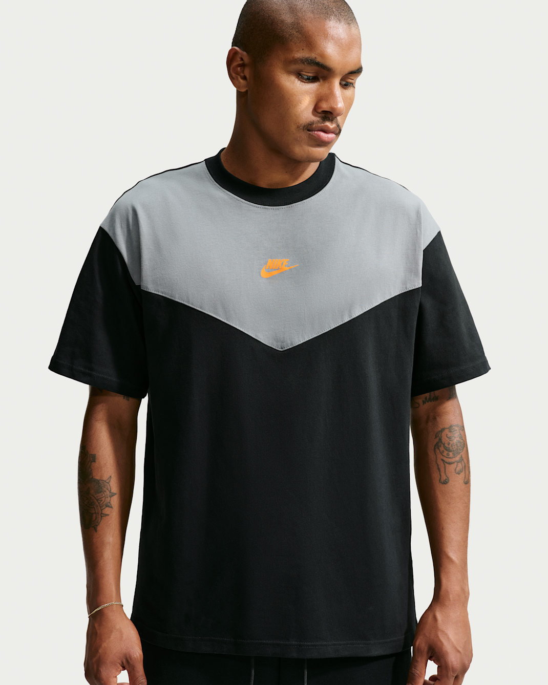 T-shirt Nike Sportswear pour homme - Noir/Smoke Grey