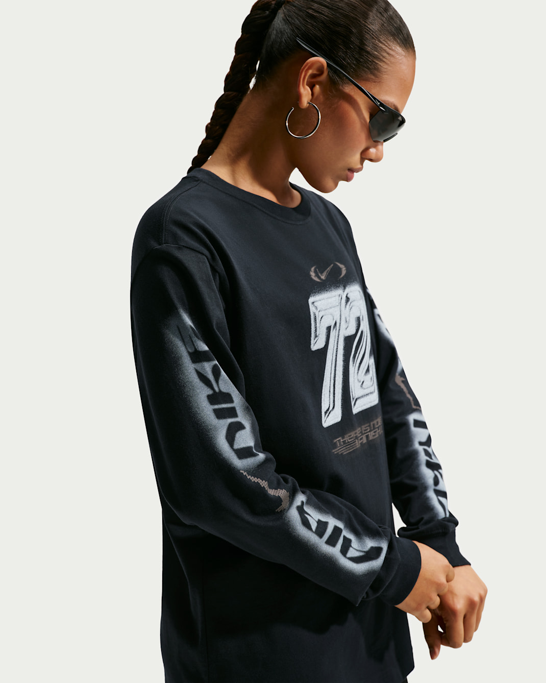 Nike Sportswear Classic Women's Oversized Long-Sleeve T-Shirt