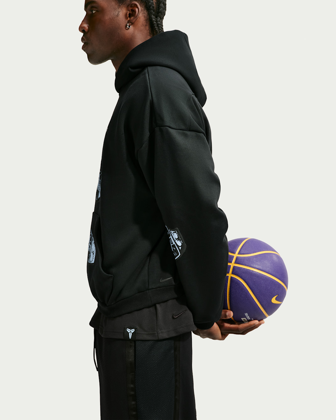 Kobe Nike Standard Issue Men's Therma-FIT Basketball Hoodie