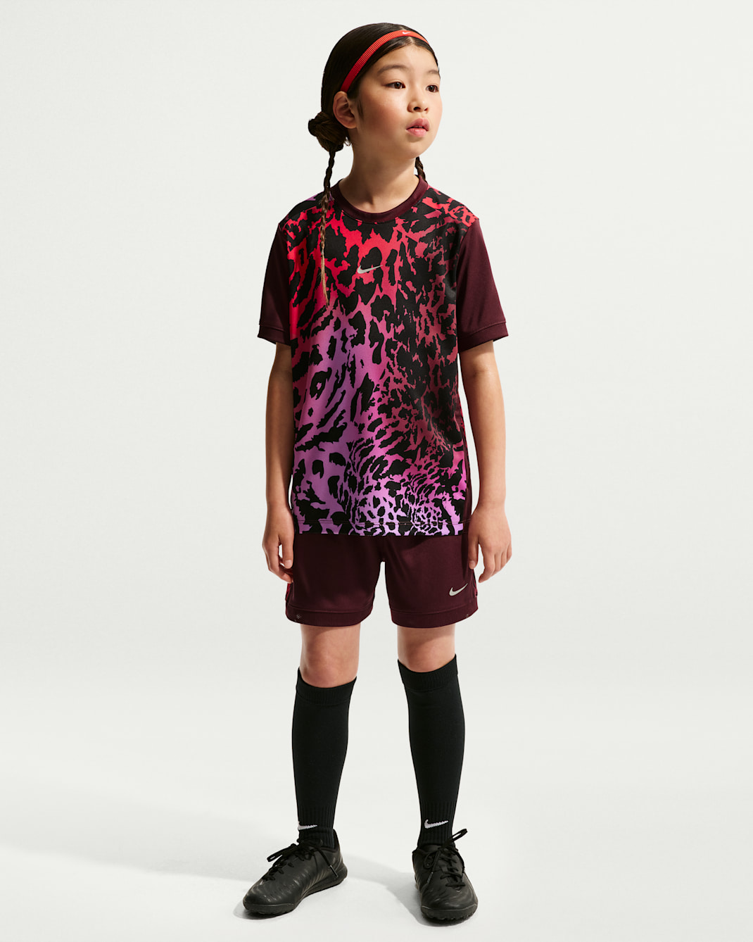 Nike United Academy Big Kids' (Girls') Dri-FIT Soccer Short-Sleeve Top