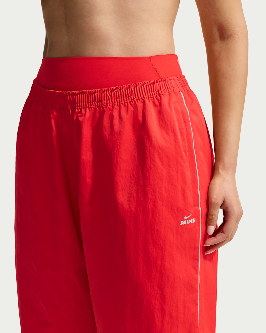 NikeSKIMS Crunchy Nylon Women's Wide-Leg Pants