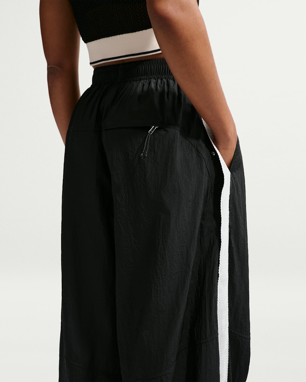 Nike Sportswear Women's Oversized High-Waisted Balloon Track Pants