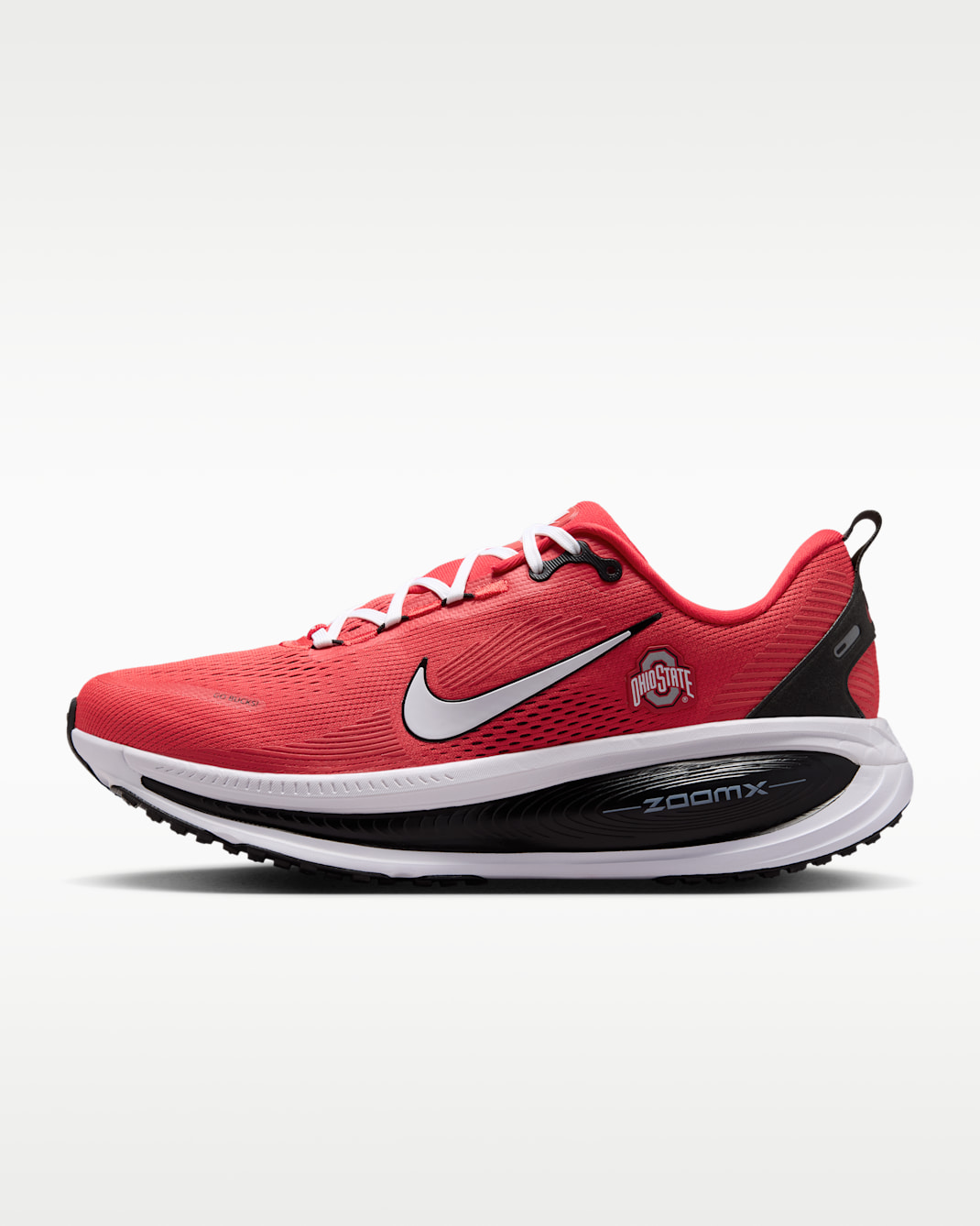 Tenis de correr en pavimento para hombre Nike College Vomero 18 (Ohio State) - Rojo universitario/Negro/Blanco
