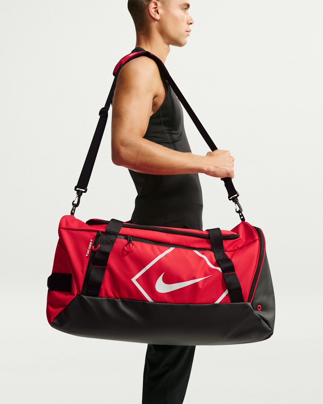Nike Diamond Duffel Bag (72L) - University Red