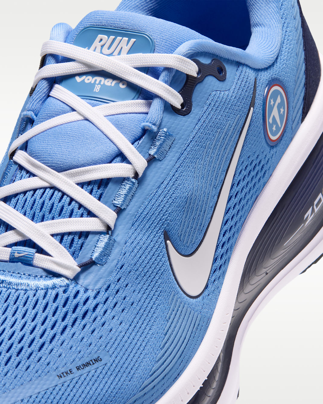 Nike Vomero 18 (Tennessee Titans) Men's NFL Road Running Shoes
