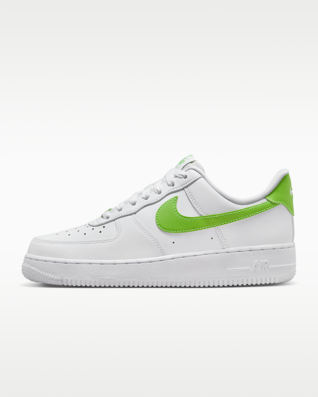 Nike Air Force 1 '07 女鞋 - 白色/Action Green