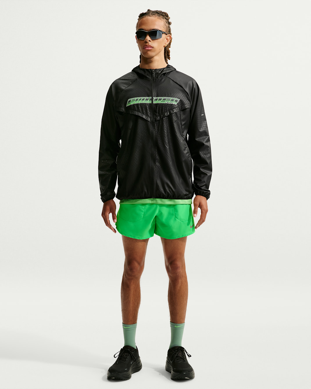 Nike Stride Men's Dri-FIT 13cm (approx.) Brief-Lined Running Shorts - Green Spark