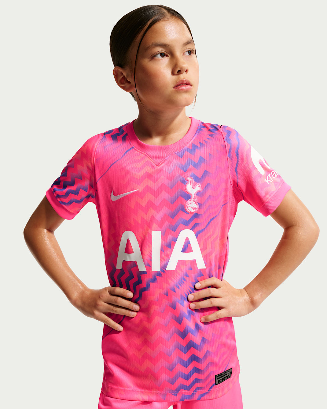 Tottenham Hotspur 2026/27 Stadium Goalkeeper Big Kids' Nike Dri-FIT Soccer Short-Sleeve Replica Jersey