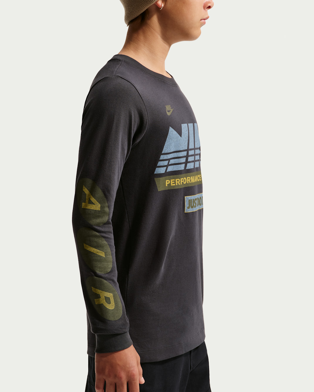 Nike Sportswear Big Kids' Long-Sleeve T-Shirt