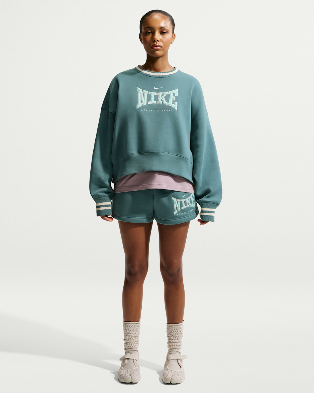 Nike Sportswear Phoenix Fleece Women's High-Waisted 4" Shorts - Mineral Slate/Barely Green