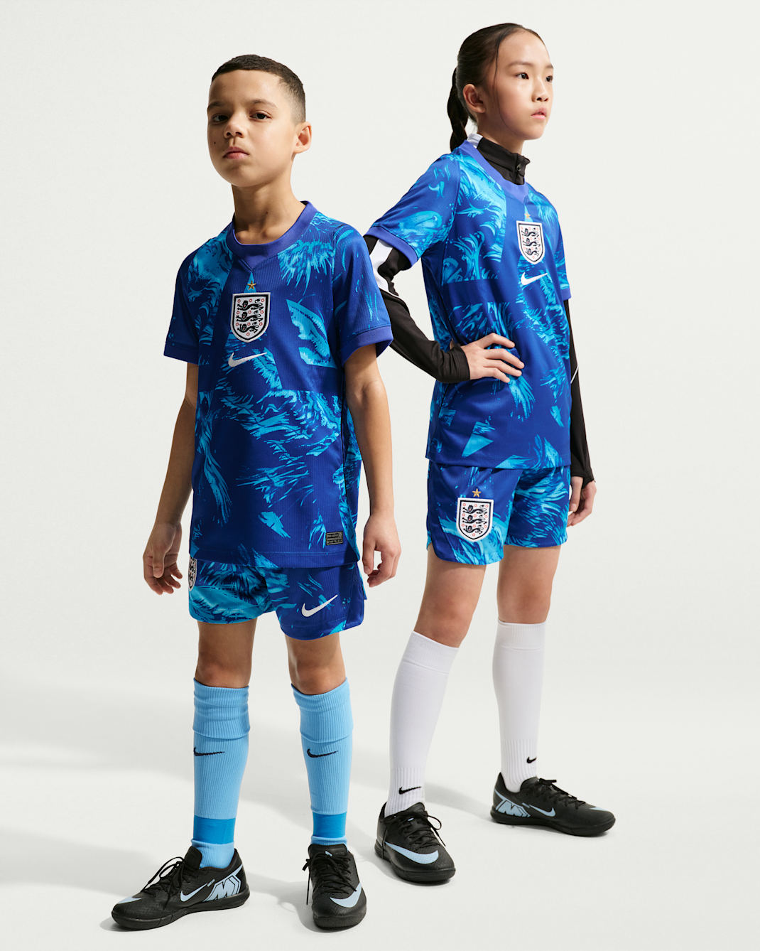 England 2026/27 Stadium Goalkeeper Big Kids' Nike Dri-FIT Soccer Replica Shorts - Astronomy Blue/Black/White