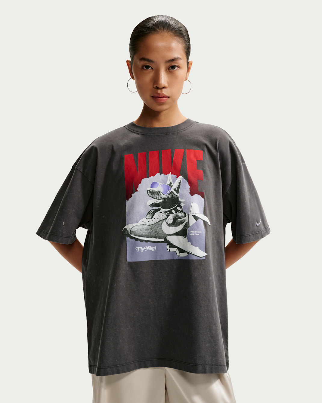 Nike Sportswear Women's Graphic T-Shirt - Anthracite