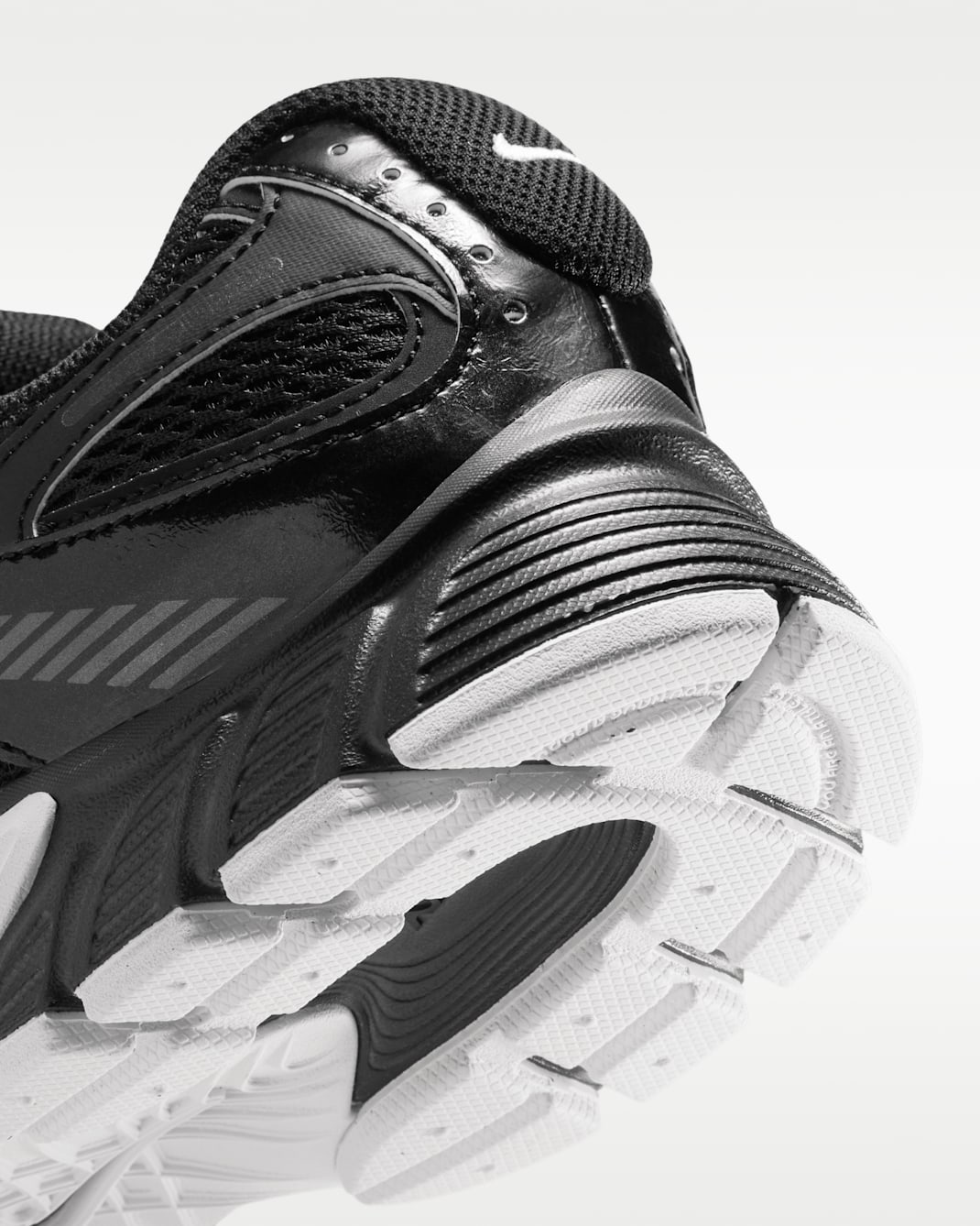 Nike V5 RNR Women's Shoes with Reflective Accents