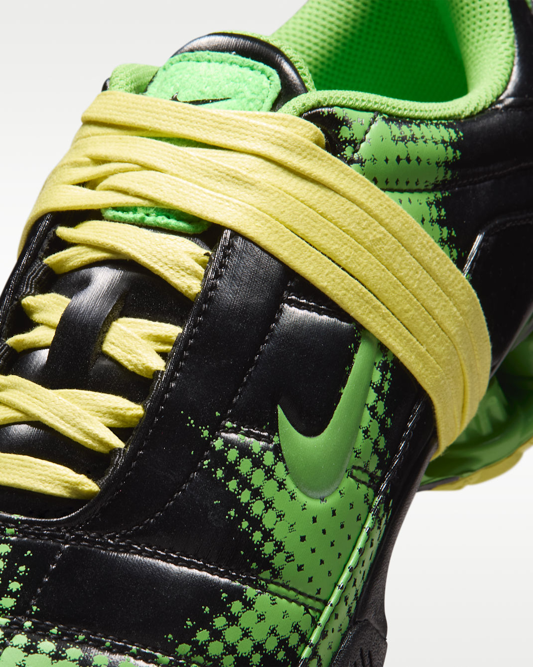 Nike Total90 Shox Magia Women's Shoes