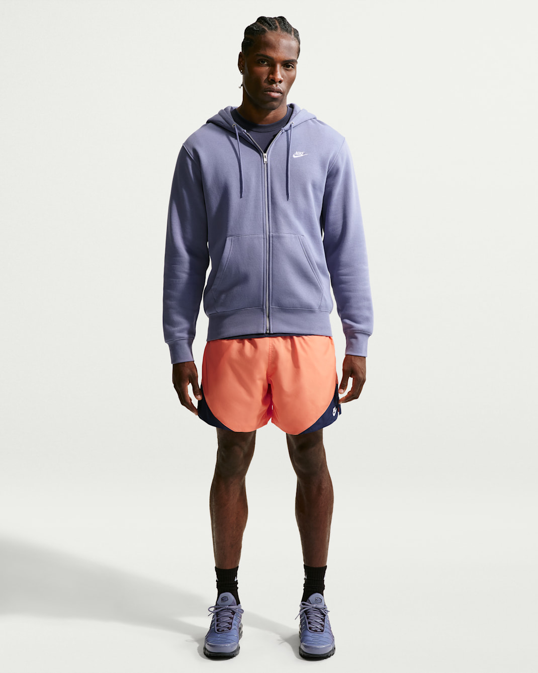 Shorts de tejido Woven ligeros para hombre Nike Windrunner - Escarcha naranja/Azul marino medianoche/Blanco