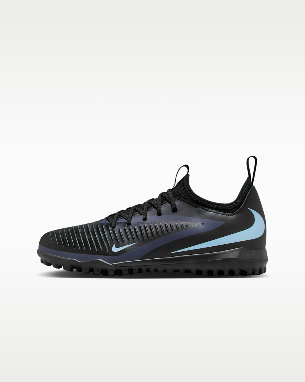 Nike Jr. Phantom 6 Low Academy-fodboldsko til grus til større børn - sort/sort