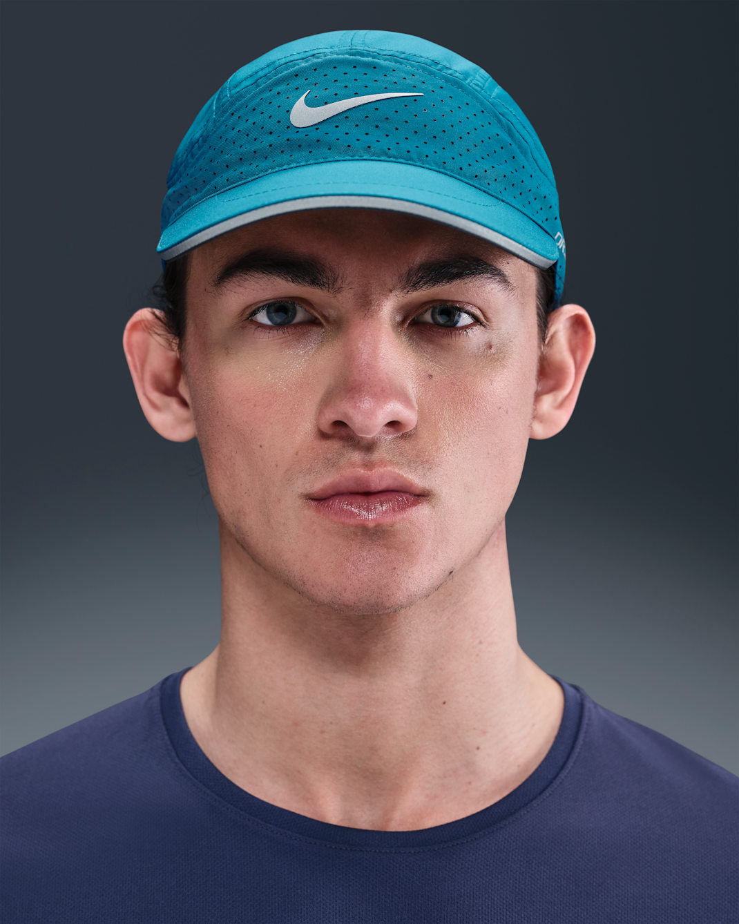 หมวกแก๊ปสะท้อนแสงแบบไร้โครง Nike Fly Dri-FIT ADV - Green Abyss/Anthracite