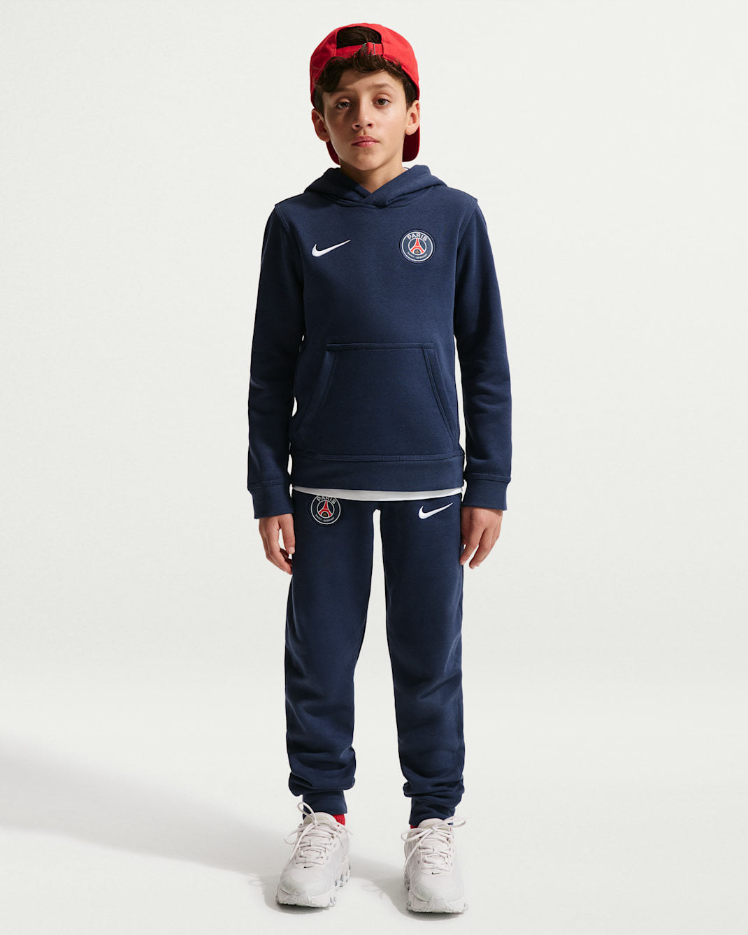 Paris Saint-Germain Club Fleece Nike Soccer szabadidőnadrág nagyobb gyerekeknek (fiúknak) - Midnight Navy/Fehér