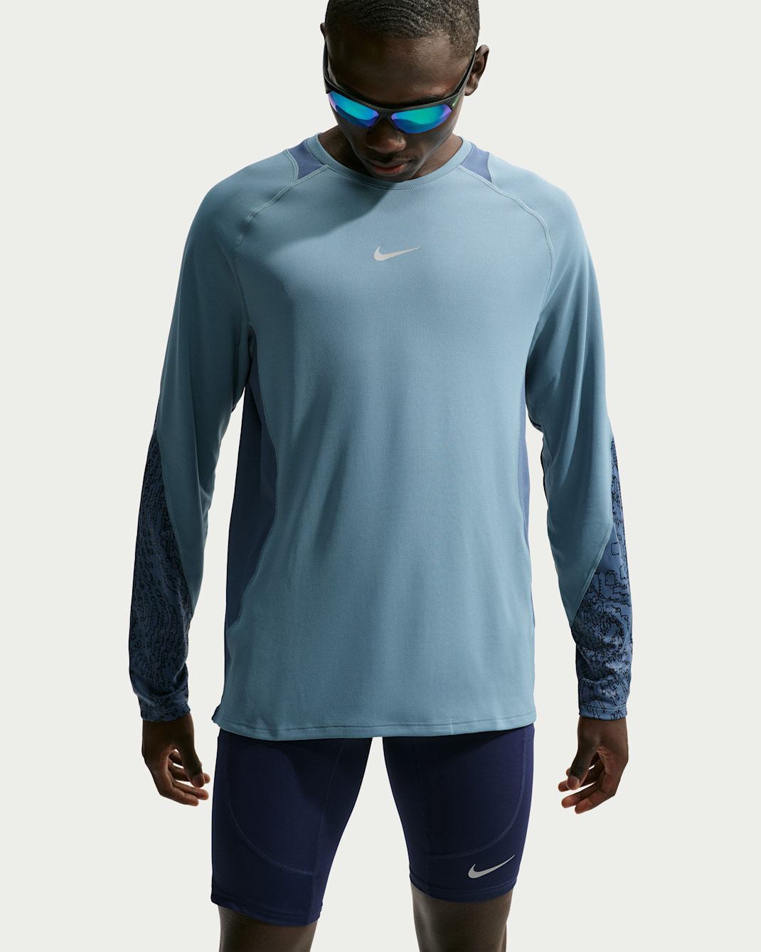Nike Stride Men's Dri-FIT Winterized Long-Sleeve Running Top - Smokey Blue/New Slate