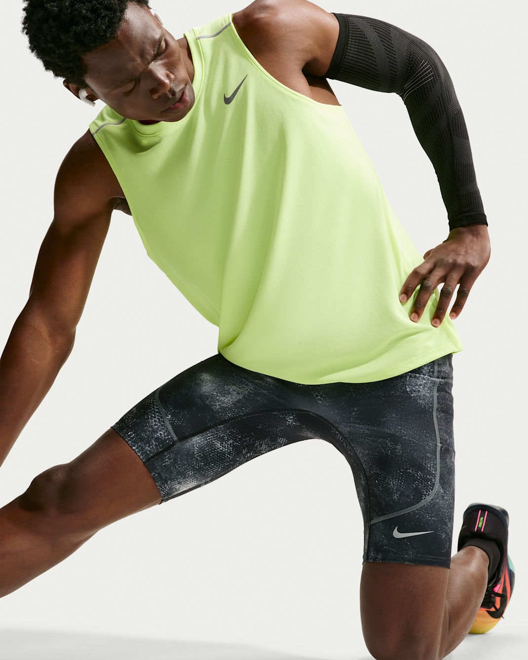 Nike Stride Men's Dri-FIT Running 1/2-Length Tights