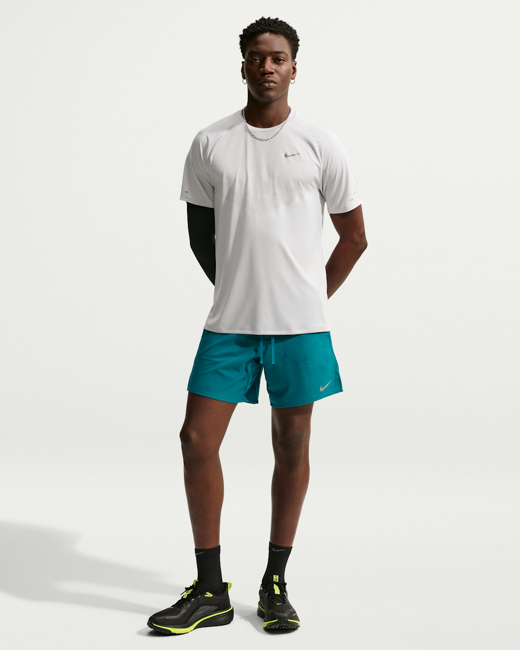 Nike Stride Men's Dri-FIT 18cm (approx.) Briefs-Lined Running Shorts - Bright Spruce
