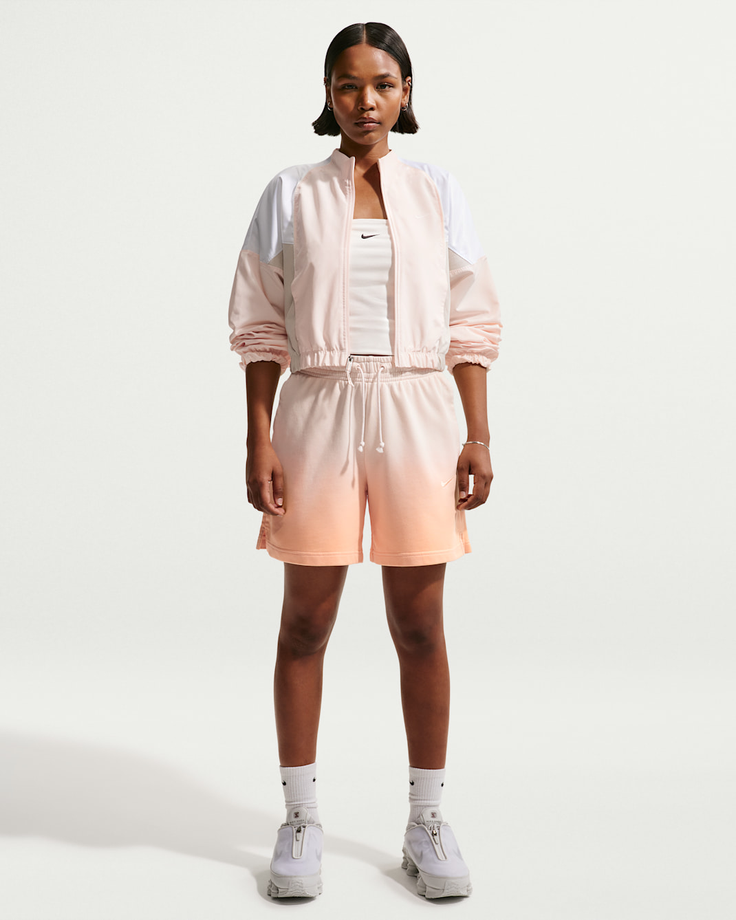 Nike Sportswear Phoenix Fleece Women's Mid-Rise Shorts - Chalk/Ice Peach/Ice Peach