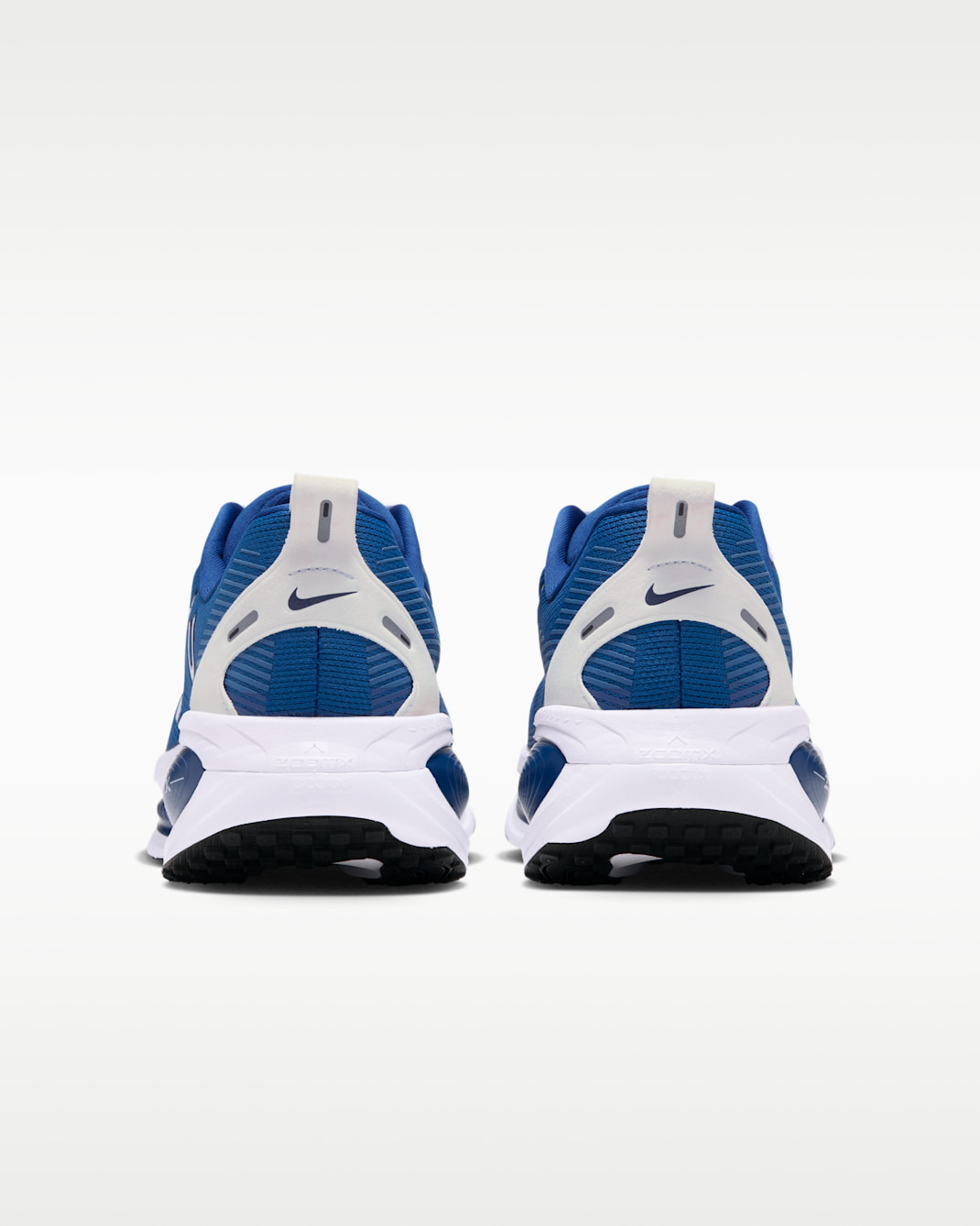 Nike Vomero 18 (Indianapolis Colts) Men's NFL Road Running Shoes