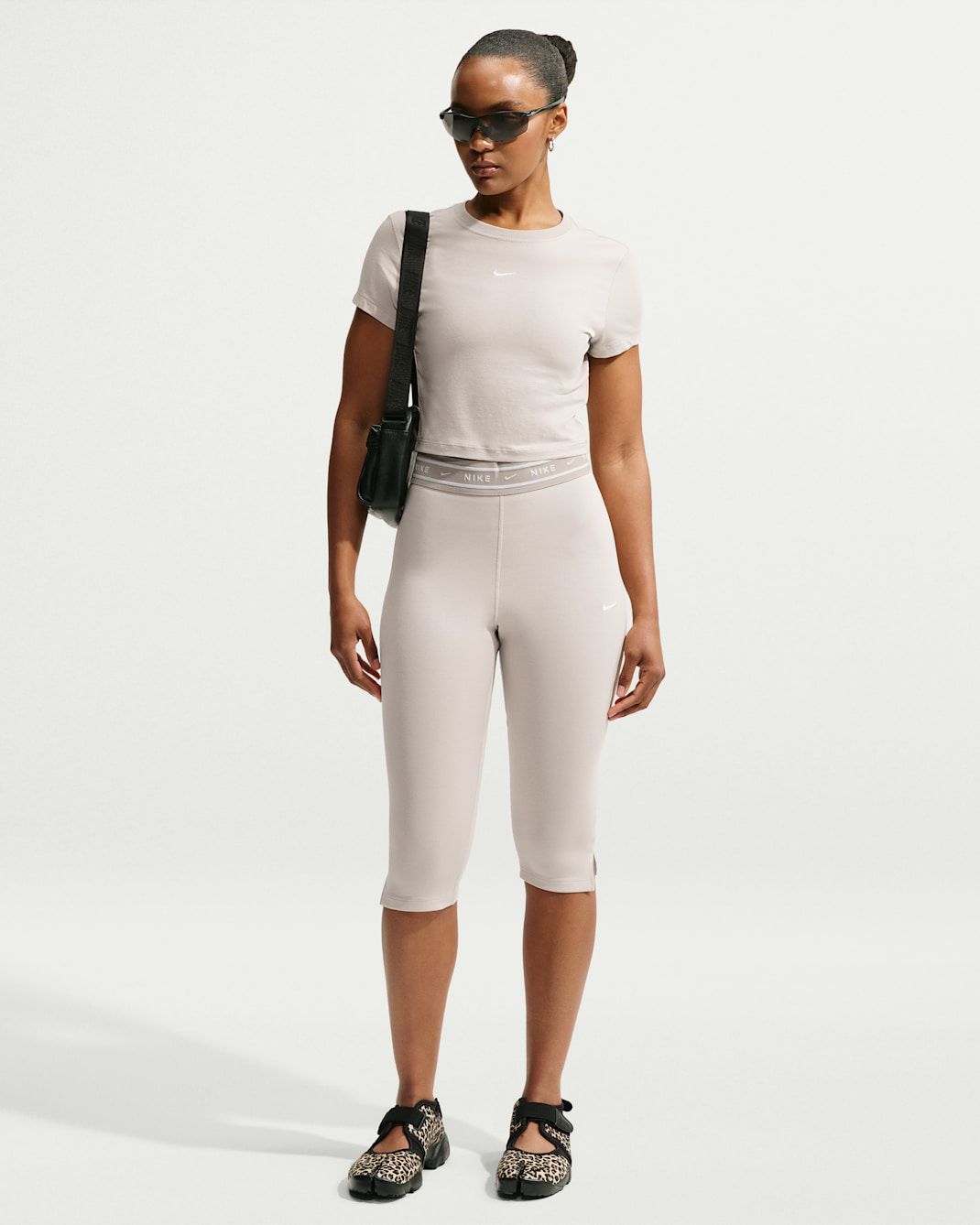 Nike Sportswear Chill Jersey tettsittende capritights med høyt liv til dame - Cream II/Cream II/Hvit