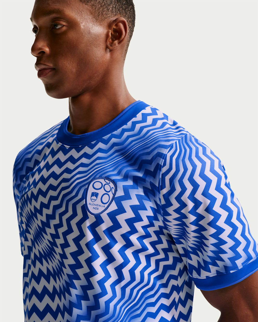 Slovenia Men's Nike Dri-FIT Soccer Pre-Match Short-Sleeve Top