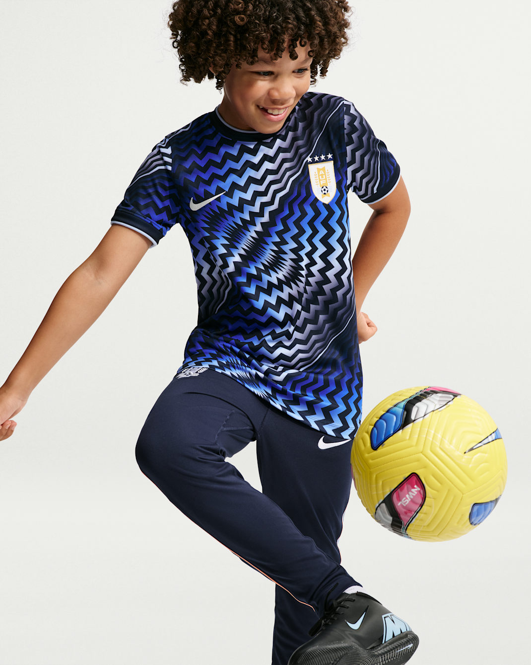 Uruguay Big Kids' Nike Dri-FIT Soccer Pre-Match Short-Sleeve Top