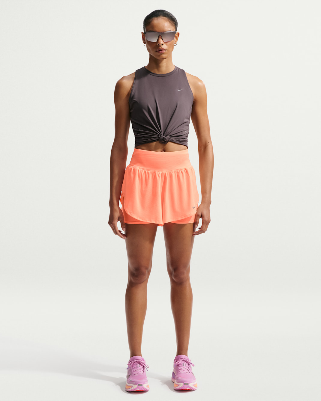 Shorts de correr de malla Dri-FIT 2 en 1 para mujer Nike Flow - Naranja pulso/Naranja pulso