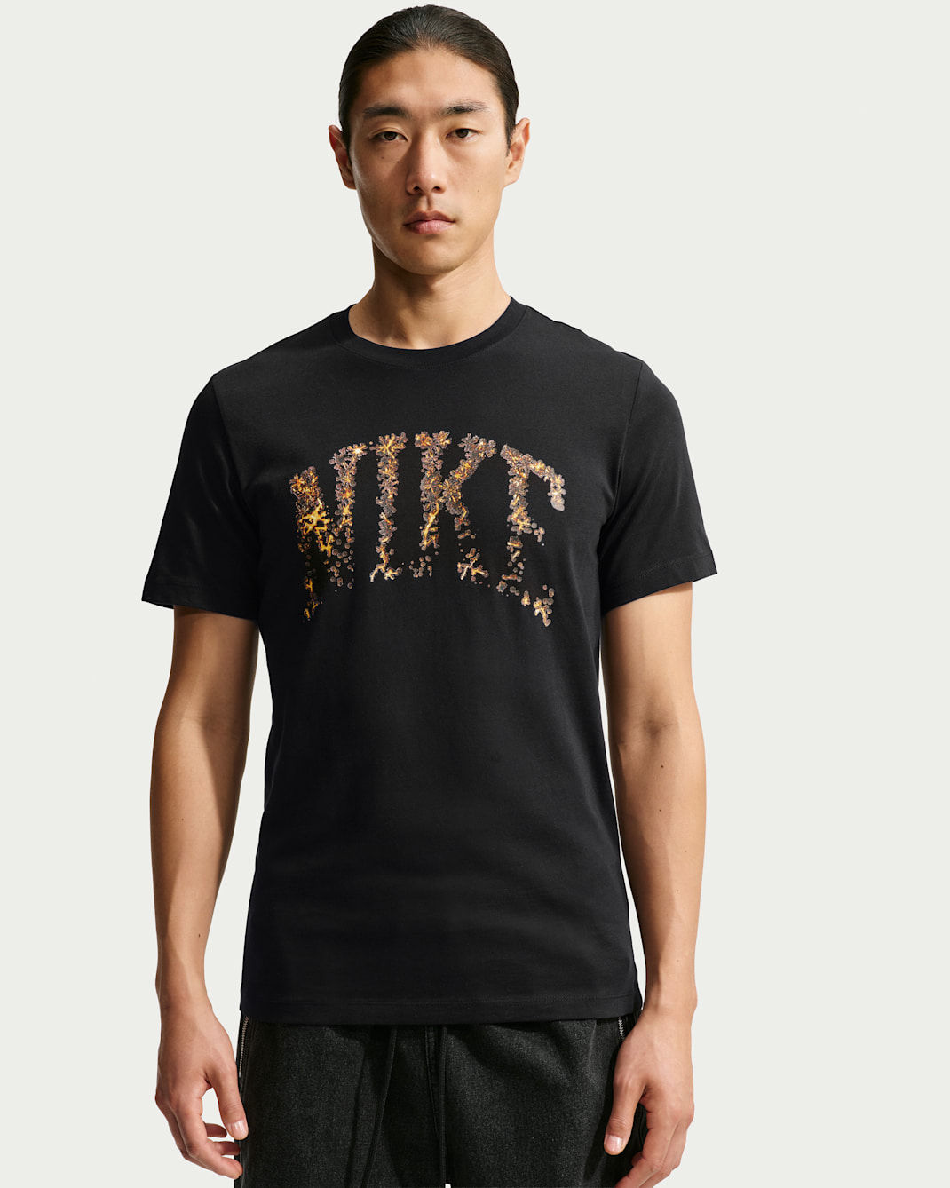 Nike Sportswear Men's T-Shirt - Black
