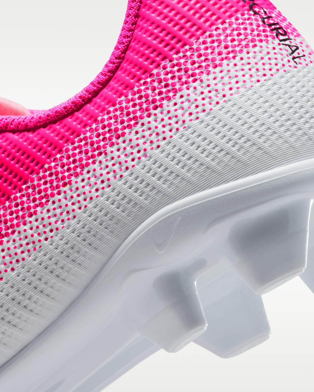 Nike Jr. Mercurial Vapor 17 Club Big Kids' Multi-Ground Low-Top Soccer Cleats