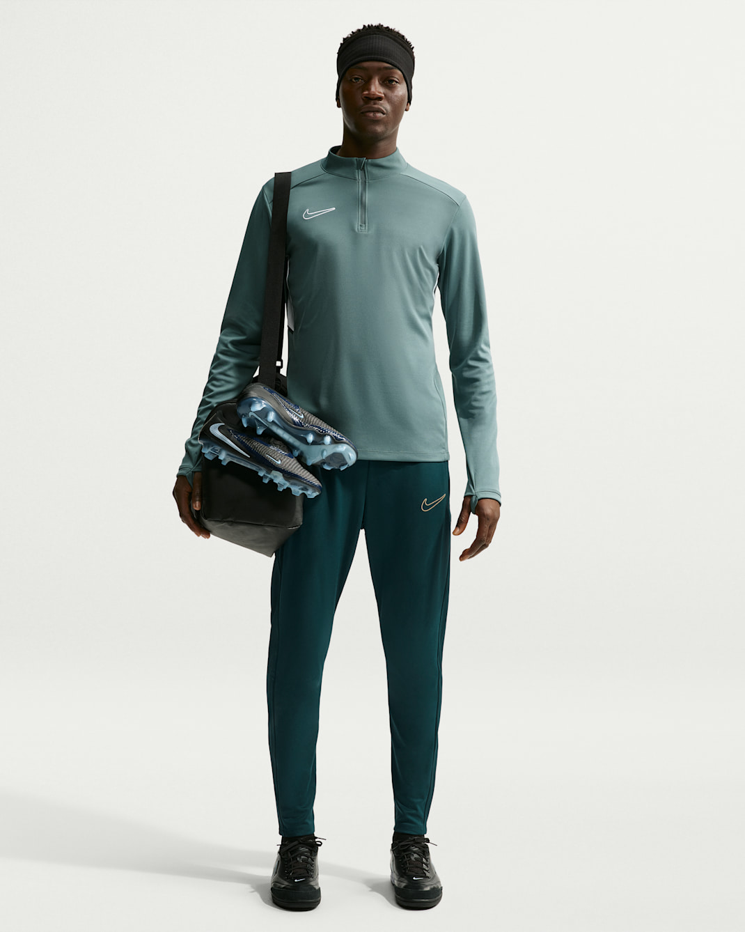 Nike Academy Pantalons de futbol Dri-FIT - Home - Midnight Spruce/Midnight Spruce/Elemental Gold/Or metal·litzat