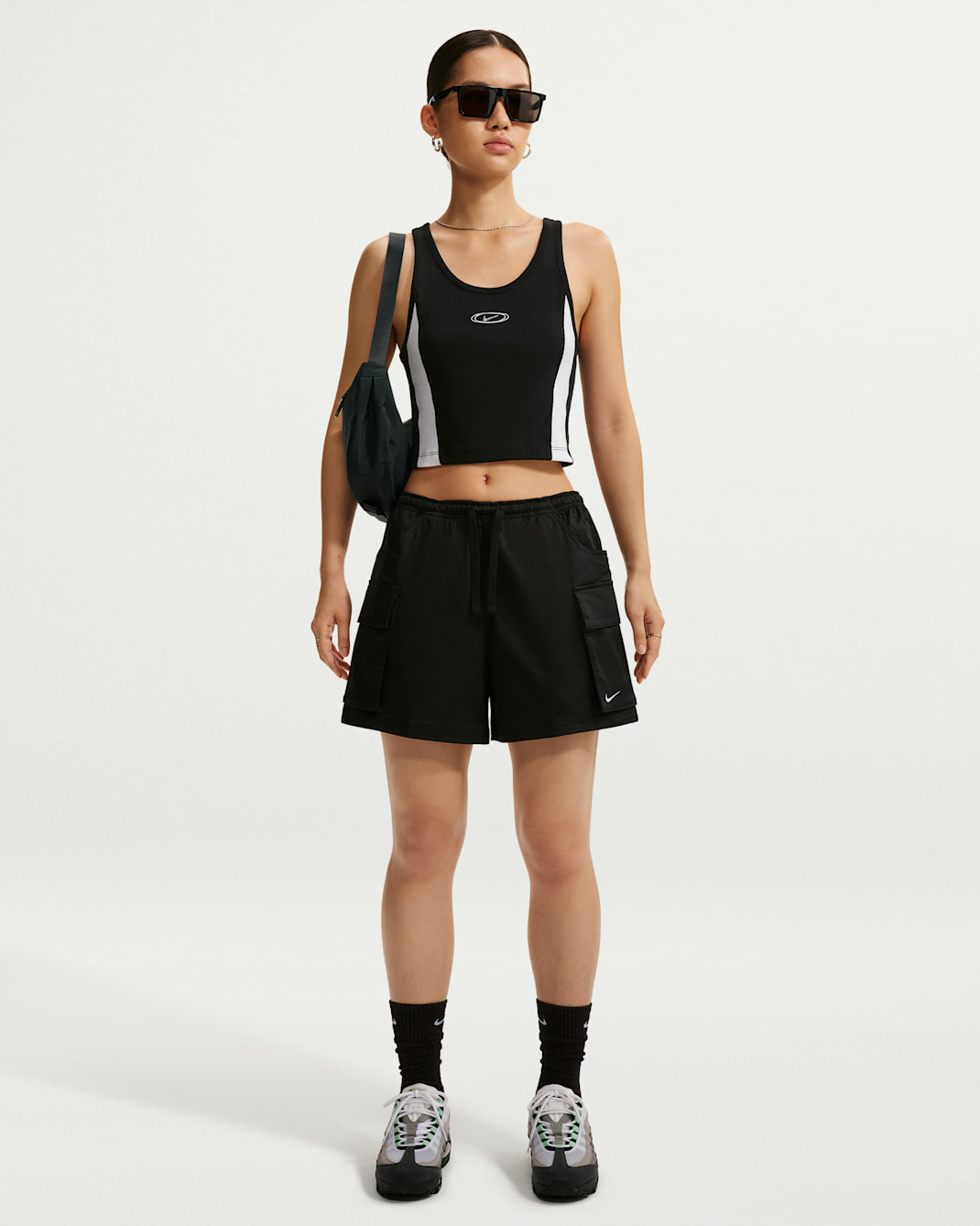 Nike Sportswear Women's Loose Mid-Rise Woven Cargo Shorts - Black/White