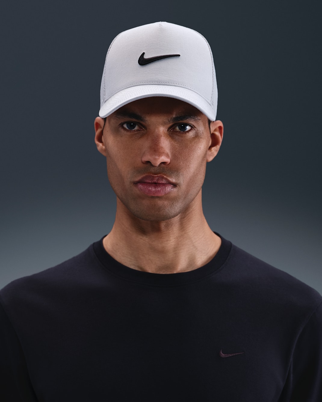 Nike Rise Structured Trucker Cap - Light Smoke Grey/Light Smoke Grey/Black