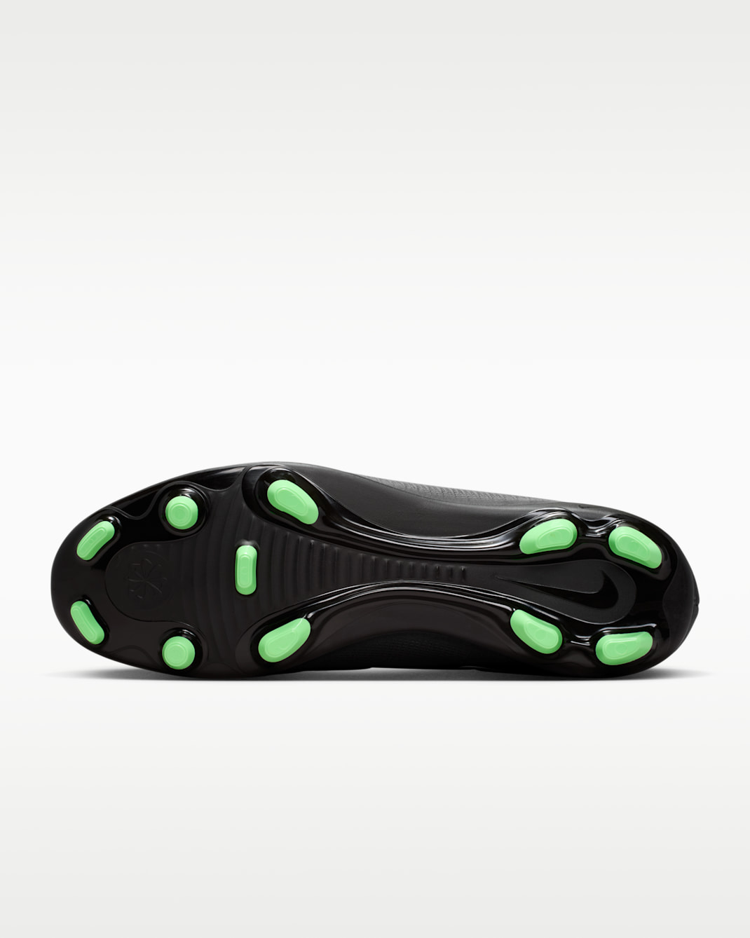 Nike Mercurial Vapor 17 Club Multi-Ground Low-Top Soccer Cleats
