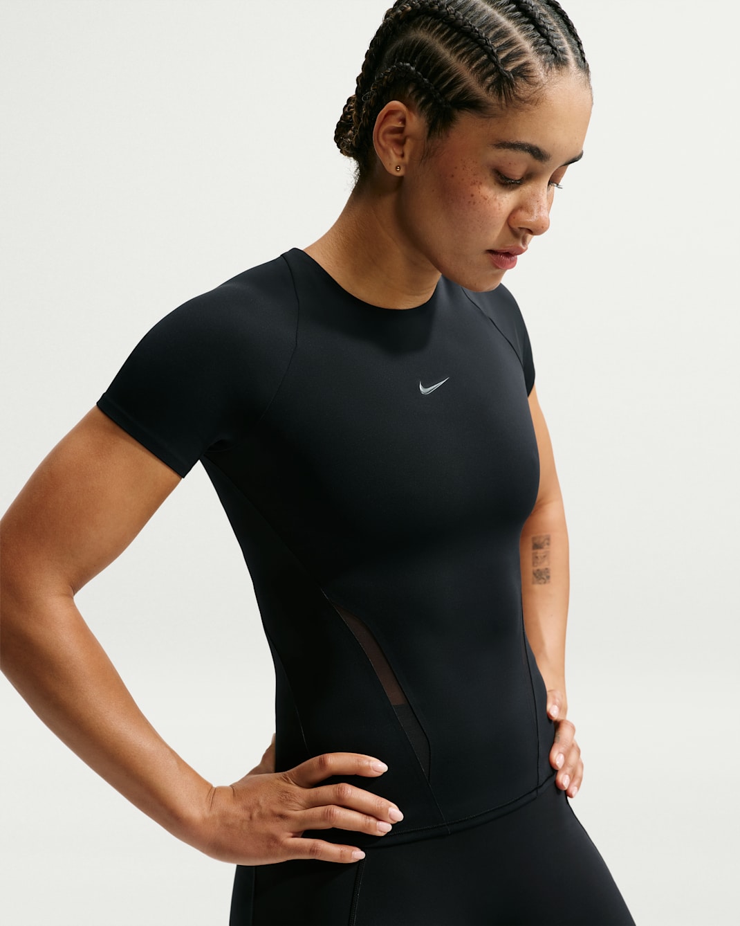 Nike Universa Women's Dri-FIT Short-Sleeve Top - Black/Anthracite/Dark Smoke Grey