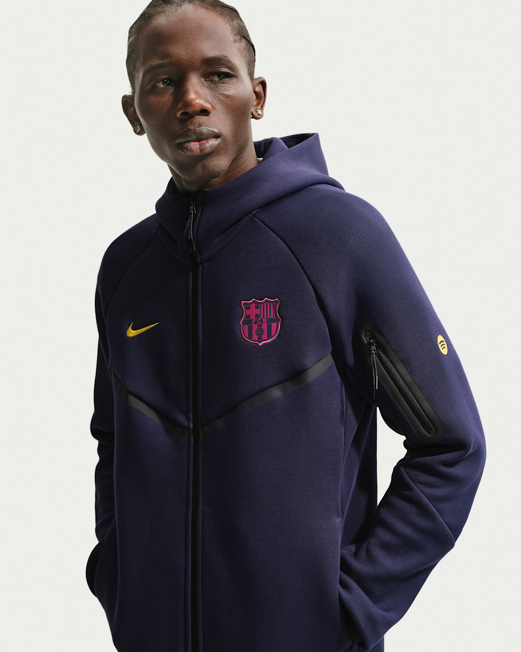 FC Barcelona Tech Fleece Windrunner Men's Nike Soccer Full-Zip Hoodie - Blackened Blue/Mineral Yellow
