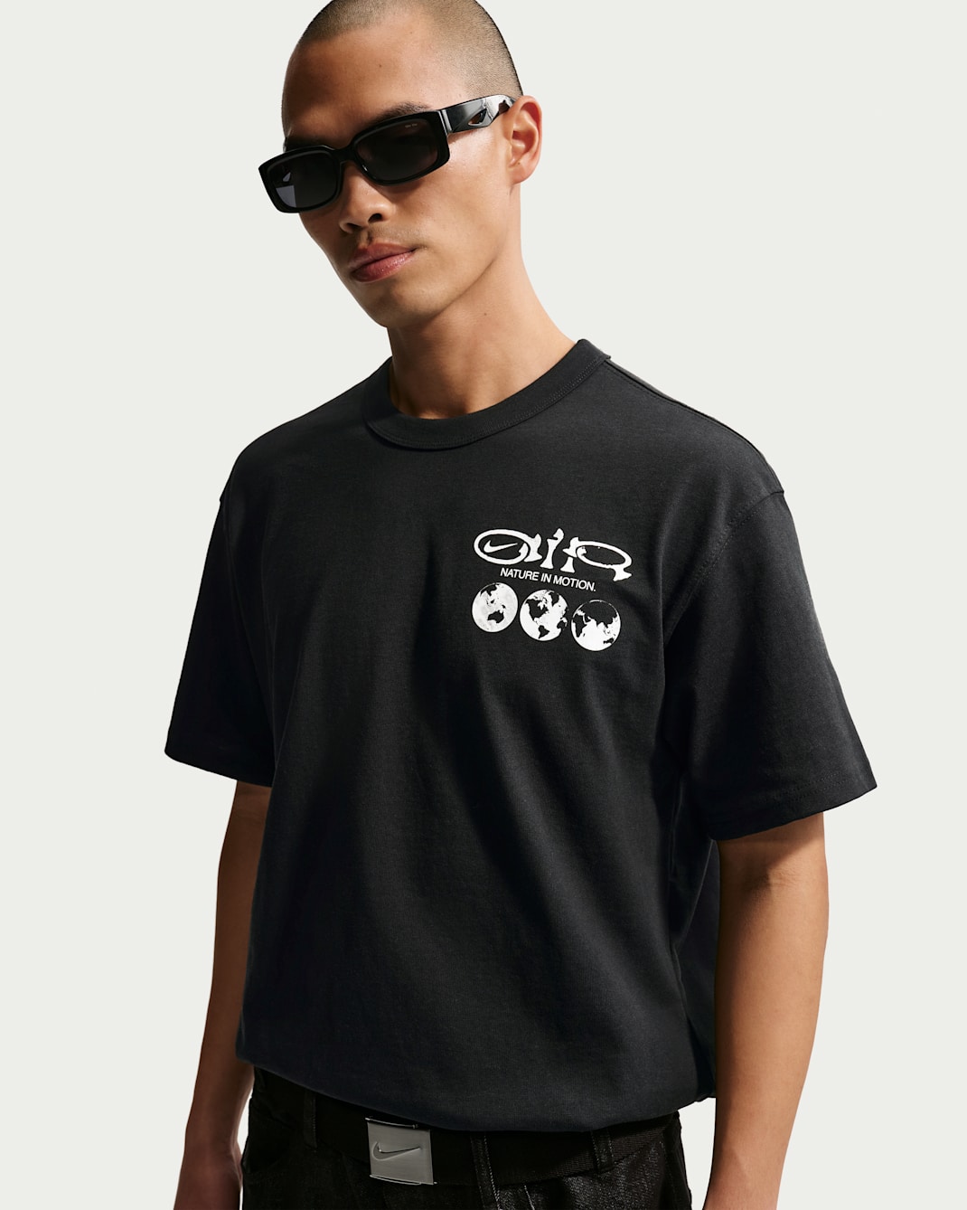 나이키 스포츠웨어 프리미엄 에센셜 티셔츠 - 블랙