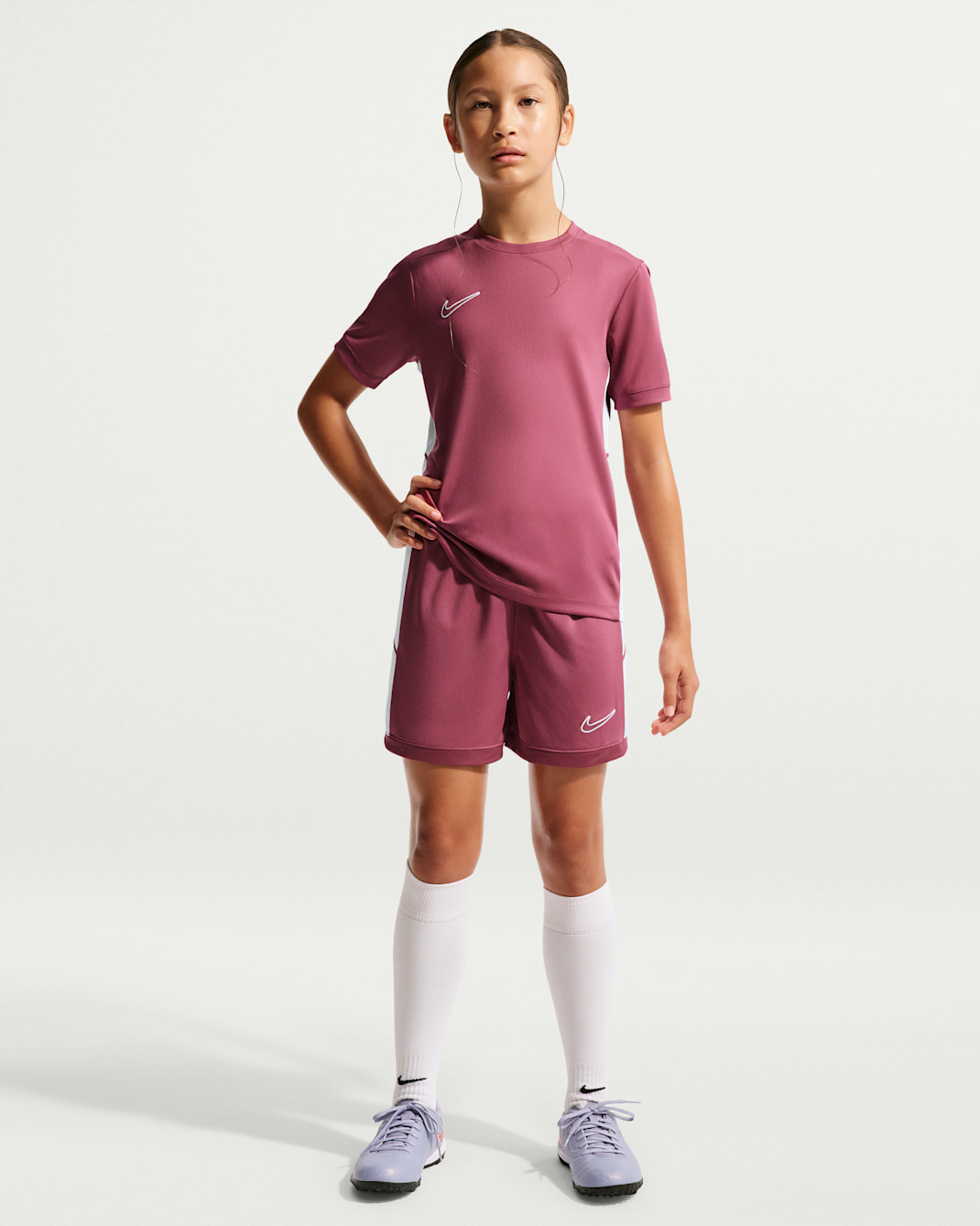Nike Academy Dri-FIT fotballshorts (10 cm) til store barn (jente) - Pink Smoke/Hvit/Pink Smoke/Hvit