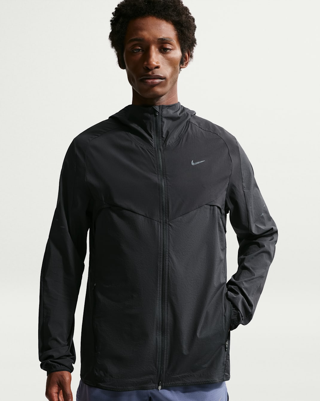 Nike Stride Plus Men's Repel Running Jacket - Black/Off Noir/Black