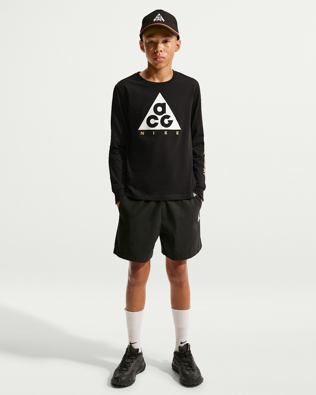 Nike ACG ジュニア プルオン ハイキングショートパンツ - ブラック