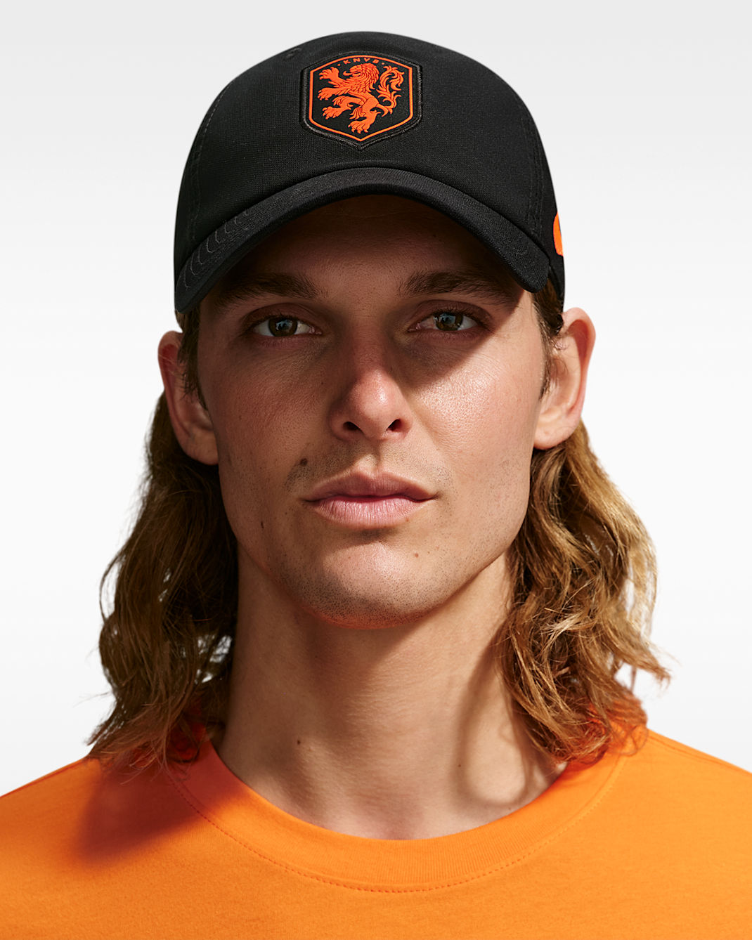 Casquette Nike Club Poly 5P Pays-Bas 2026/27 Club Cap Poly 5P - Noir/Hyper Crimson