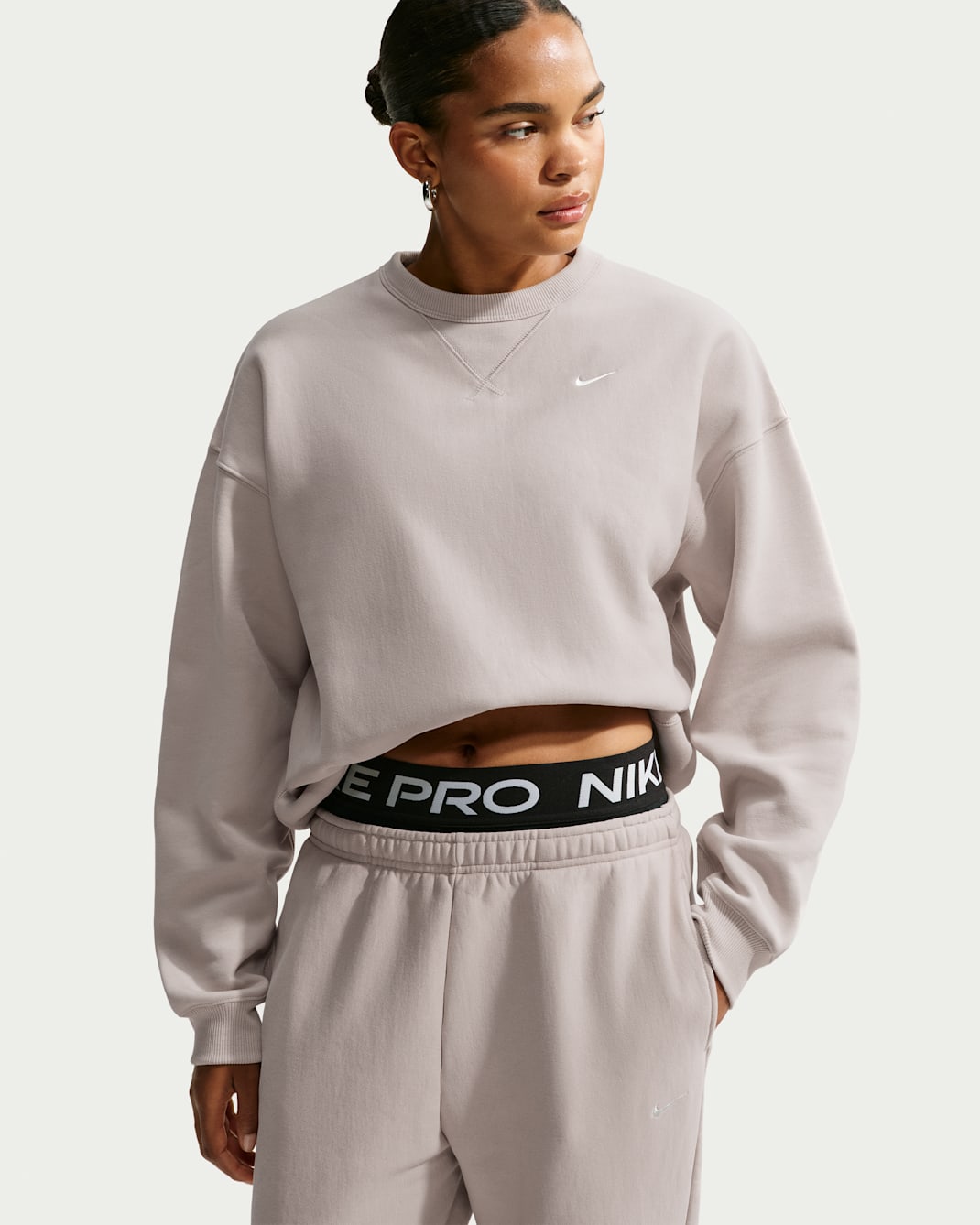 Nike Studio Fleece Heavyweight Women's Oversized Crew - Cream II/Sail
