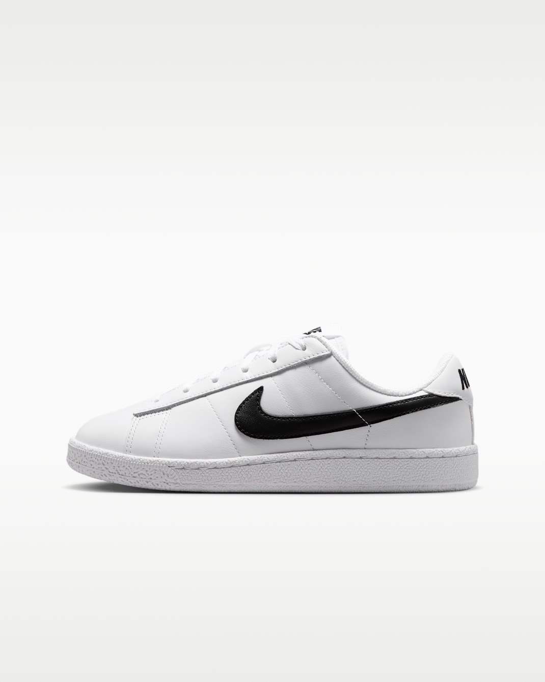 Nike Tennis Classic Older Kids' Shoes - White/Black